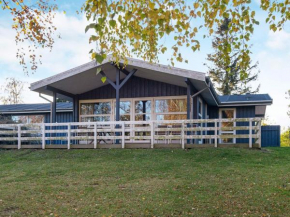 Four-Bedroom Holiday home in Knebel 6, Skødshoved Strand
